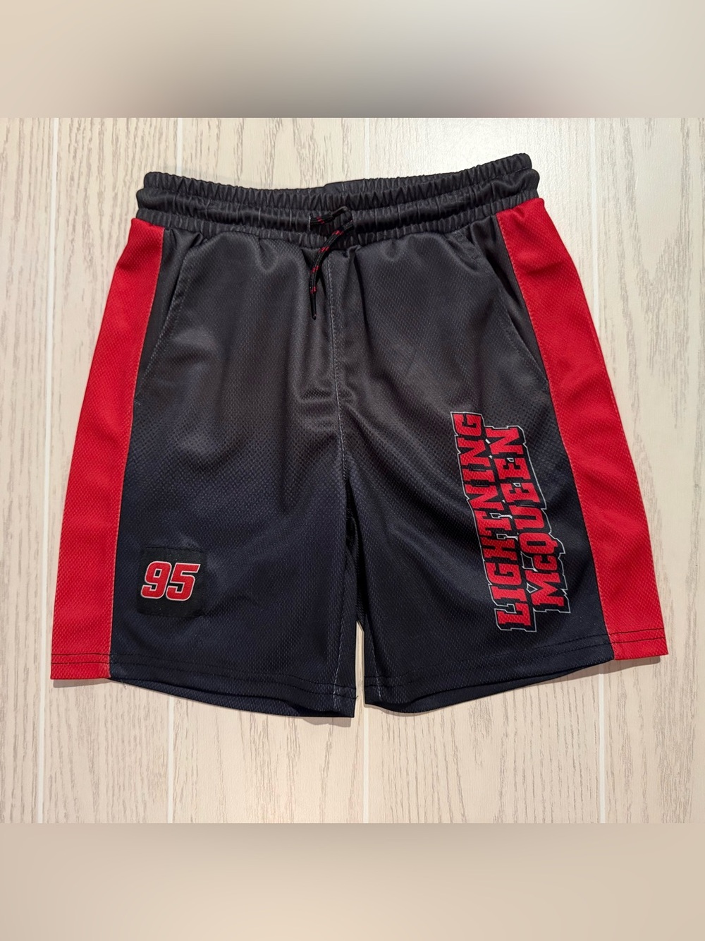 Disney Pixar Cars Boys 8 Lightning McQueen Jersey Shorts Set NWT - Picture 8 of 11
